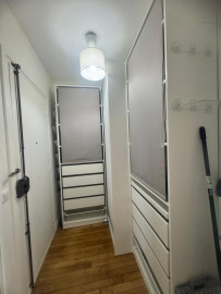 
                                                                                        Location
                                                                                         Grand studio meublé avec coin nuit