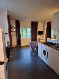 
                                                                                        Location
                                                                                         Grand studio meublé tout confort