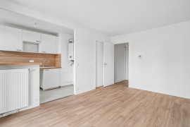 
                                                                                        Vente
                                                                                         GRAND STUDIO PARFAIT ETAT