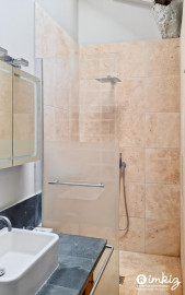 Vente
Grand studio sous les toits - Paris 3ème