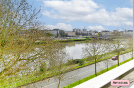 
                                                                                        Location
                                                                                         Grand T1 dans le centre ville de Nantes