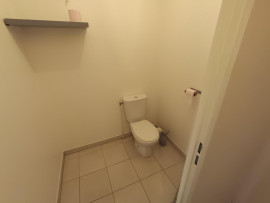 
                                                                                        Location
                                                                                         Grand T2 meublé parking balcon