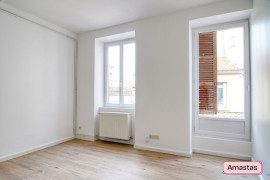 Location
Grand T3 à Givors