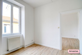 Location
Grand T3 à Givors