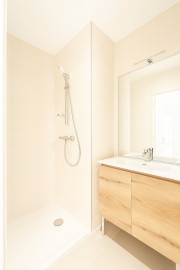 Vente
Grand T3 moderne de 72 m² dans le quartier Dumas de Loire, Lyon 09