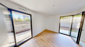 Vente
Grand T3bis de 81 m² avec terrasse