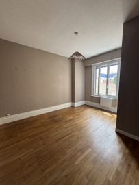 
                                                                                        Location
                                                                                         Grand T4 de 88 m² - 3 chambres – Saint-Fons