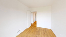 Vente
Grand T4 de 97 m² avec terrasse - Port
