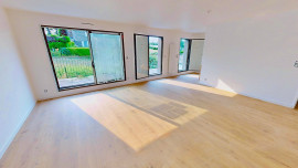 Vente
Grand T4 de 97 m² avec terrasse - Port