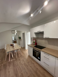 
                                                                                        Colocation
                                                                                         Grande chambre colocation hôpitaux-fac