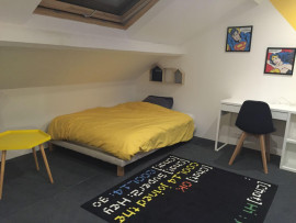 
                                                                                        Location
                                                                                         Grande maison 6 chambre avec un grand jardin