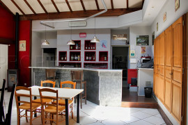 
                                                                                        Vente
                                                                                         Grande Maison de 310 m² au Cœur d'un Village Proche de Thiers (63)