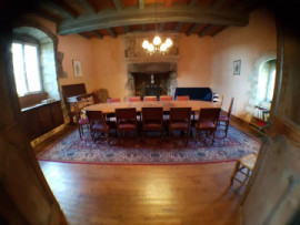 
                                                                                        Location de vacances
                                                                                         Grande maison familiale, piscine à 27 degrés