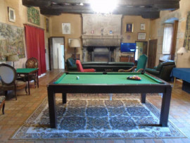 
                                                                                        Location de vacances
                                                                                         Grande maison familiale, piscine à 27 degrés