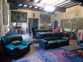 
                                                                                        Location de vacances
                                                                                         Grande maison familiale, piscine à 27 degrés