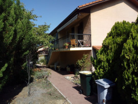 
                                                                                        Vente
                                                                                         Grande villa Lyon-Bron beau terrain Gros potentiel