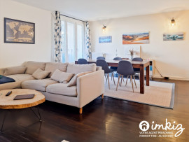 
                                                                                        Vente
                                                                                         Gratte ciel - T3 70 m² avec balcon, DPE C