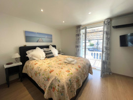 Vente
GRIMAUD - Duplex - 74m2 - 4 terrasses - Piscine - SPA - Garage