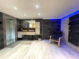 Vente
GRIMAUD - Duplex - 74m2 - 4 terrasses - Piscine - SPA - Garage