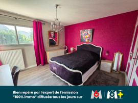 
                                                                                        Vente
                                                                                         Grande et belle Maison 6 chambres - piscine - calme et sans vis à vis - tout à pied