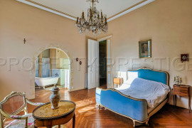 
                                                                                        Vente
                                                                                         HAUTE GARONNE CHATEAU 17ème EVENEMENTIEL MARIAGES