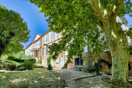
                                                                                        Vente
                                                                                         HAUTE GARONNE CHATEAU A RESTAURER 1800 M² 6 HA