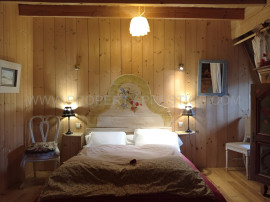 
                                                                                        Vente
                                                                                         HAUTE LOIRE PROPRIETE GITE CH. HOTES 1000 M² 6 HA