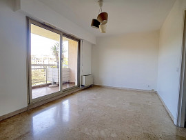
                                                                                        Location
                                                                                         Hauteurs de Cimiez - Studio vide de 32 m2 terrasse