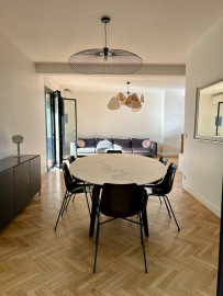 Location
                                                                                HERRIOT