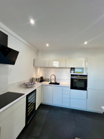 Location
                                                                                HERRIOT