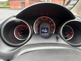 
                                                                                        Voiture
                                                                                         Honda Jazz 1.4 i-VTEC EX Hatchback 5dr Petrol CVT Euro 5 (99 ps)