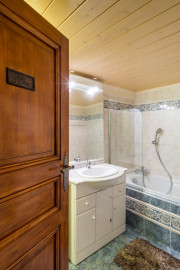 
                                                                                        Vente
                                                                                         Studio cosy au Coeur de la Presqu'île / Saint-Nizier.