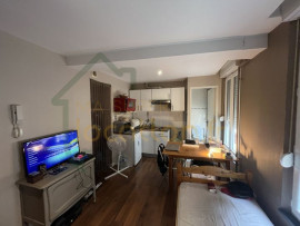 
                                                                                        Location
                                                                                         HYPER CENTRE ST QUENTIN :