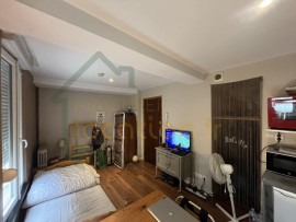 
                                                                                        Location
                                                                                         HYPER CENTRE ST QUENTIN :