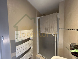 
                                                                                        Location
                                                                                         HYPER CENTRE ST QUENTIN :