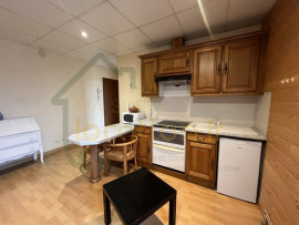 
                                                                                        Location
                                                                                         HYPER CENTRE ST QUENTIN : STUDIO