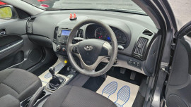 
                                                                                        Voiture
                                                                                         Hyundai I30 1.4 Comfort Hatchback 5dr Petrol Manual Euro 4 (108 bhp) MOT 11/26 119K PSH DRIVES WELL