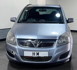 Voiture
Hyundai Zafira 1.9 CDTi Exclusiv MPV 5dr Diesel Auto Euro 4 (120 ps) MPV
