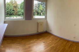 
                                                                                        Location
                                                                                         Idéal Coloc F3 + Parking, Eaux Claires Libération