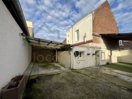 
                                                                                        Location
                                                                                         IDEAL ENTREPRENEUR - Grande maison avec entrepôt de 150m2