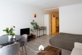 
                                                                                        Location
                                                                                         Idéal Mermoz