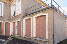 
                                                                                        Vente
                                                                                         Immeuble - 1 210 m² - Montluçon (03)