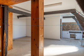 
                                                                                        Vente
                                                                                         Immeuble - 1 210 m² - Montluçon (03)