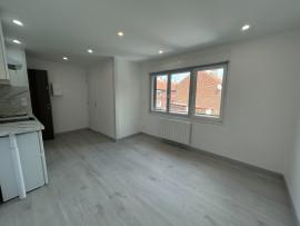 Vente
Immeuble - 5 lots rénovés avec extérieur