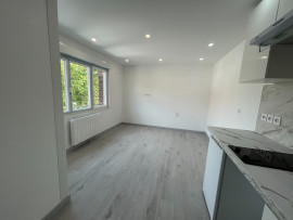 Vente
Immeuble - 5 lots rénovés avec extérieur