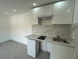 Vente
Immeuble - 5 lots rénovés avec extérieur
