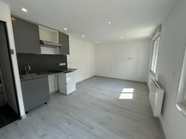 Vente
Immeuble - 5 lots rénovés avec extérieur