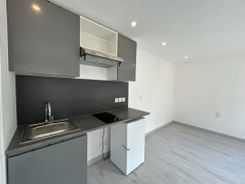 Vente
Immeuble - 5 lots rénovés avec extérieur