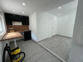 Vente
Immeuble - 5 lots rénovés avec extérieur