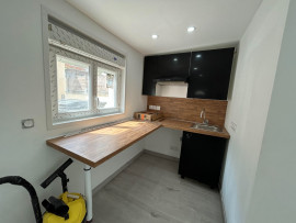 Vente
Immeuble - 5 lots rénovés avec extérieur